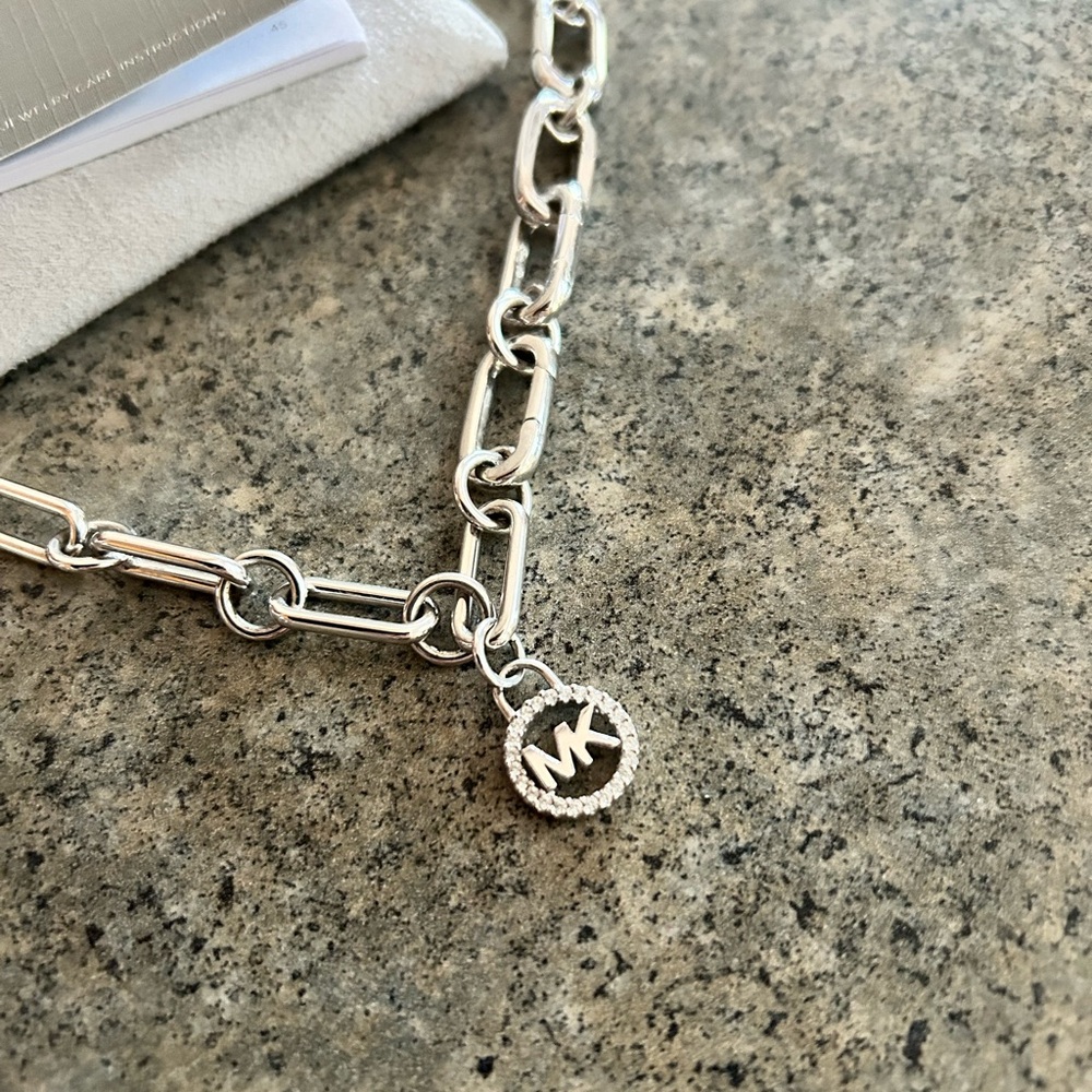 📿 [Michael Kors] NWT Custom Heavy Link Logo 925 Sterling Silver Necklace 18-19” - Picture 2 of 10